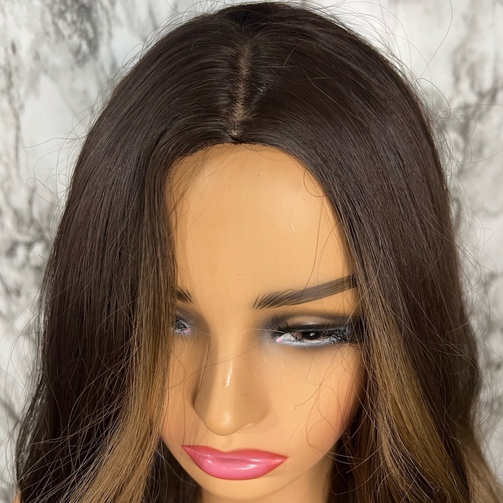 28 Inch Balayage Brown to Caramel Wavy Hair Wig - Picture 7 of 7